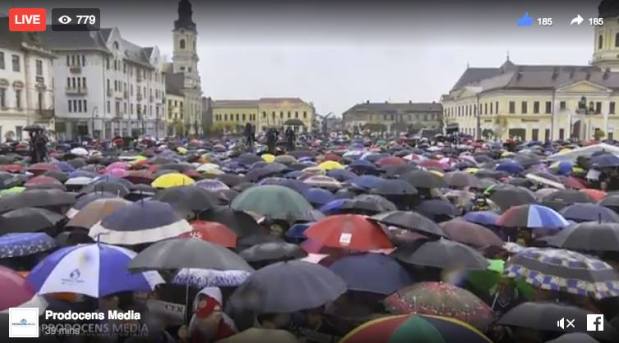 ActualMM – MARE MITING LA ORADEA – Românii ies în stradă pentru modificarea&nbsp;Constituției